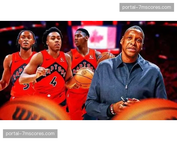 现场花絮:猛龙巴恩斯场边与教练组研究平板,针对骑士挡拆进行临场布置 现场花絮:猛龙巴恩斯场边与教练组研究平板,针对骑士挡拆进行临场布置